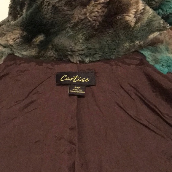 Cartise-Faux fur crop jacket - Picture 5 of 6